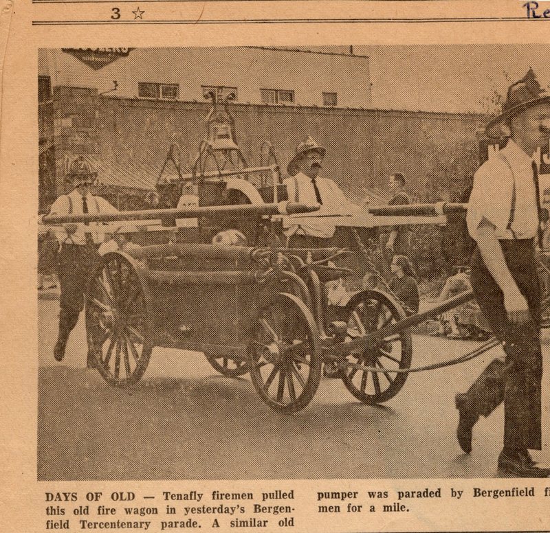 Newspaper Clipping The Record September 28 1964 40 Units Parade in Bergenfield 3.jpg