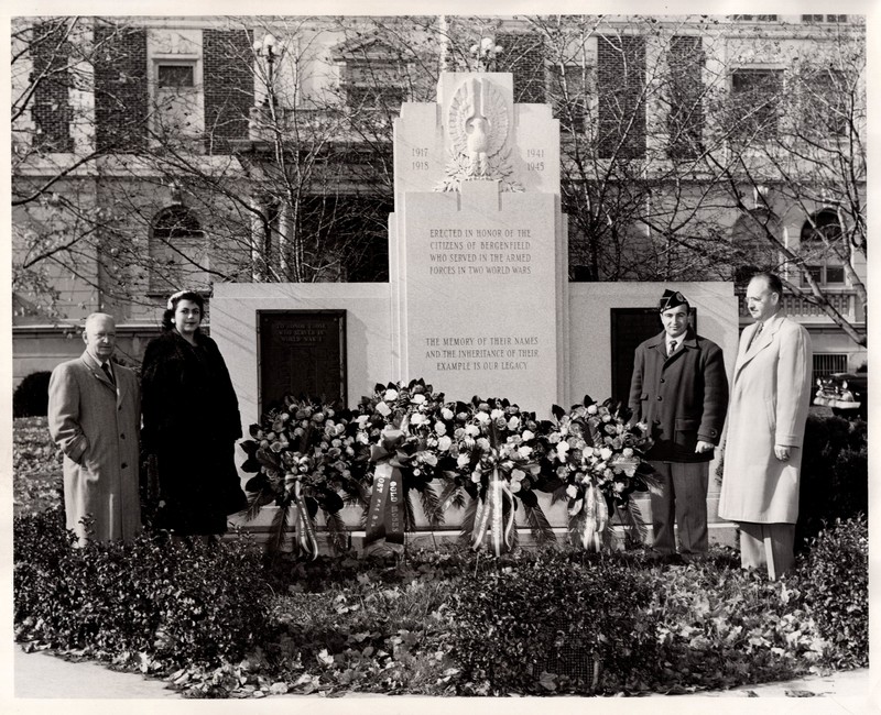 2 black and white photographs 8 x 10 dedication of World War I and II monument Undated 2.jpg