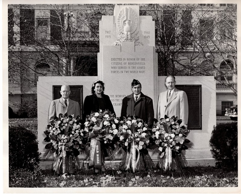 2 black and white photographs 8 x 10 dedication of World War I and II monument Undated 1.jpg