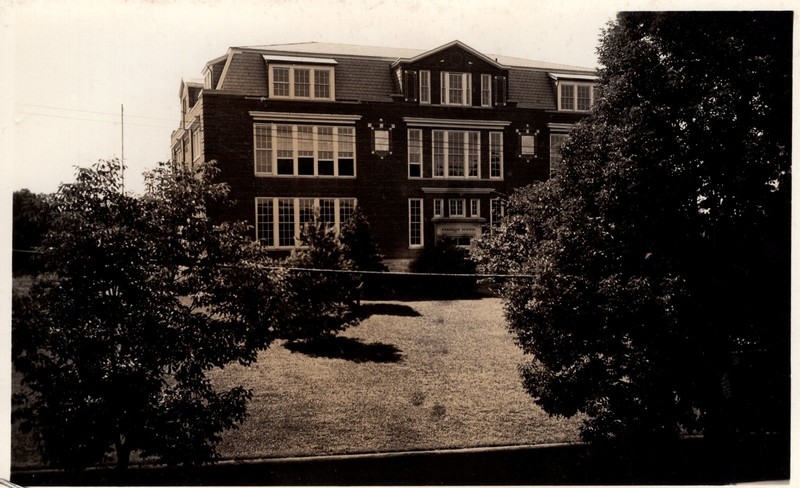 Black and white Franklin School post card undated.jpg