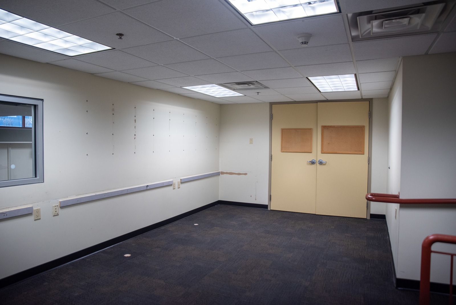 Image of empty Circulation office